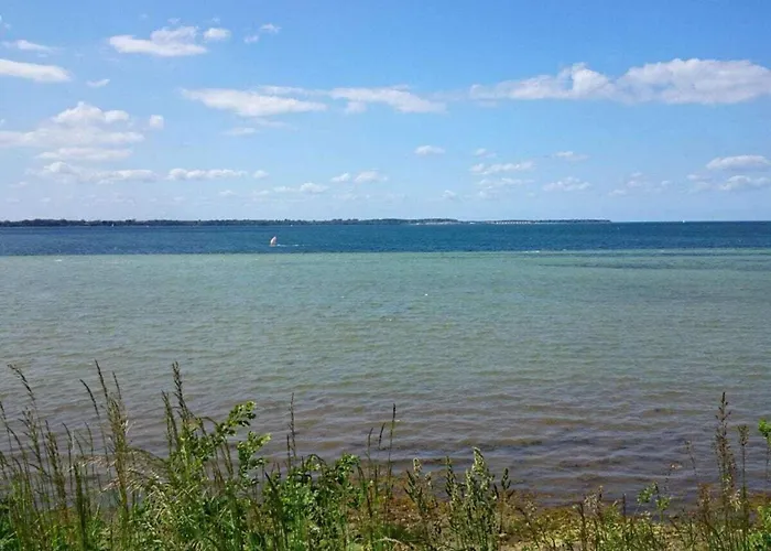 By The Baltic Sea With Parking Dom wakacyjny Hohenkirchen (Nordwestmecklenburg)